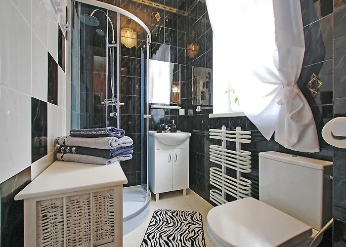 Kawalerka 2 Osobowa Centrum 50 M Do Ul Monte Cassino Apartman